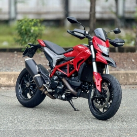 HyperMotard 939