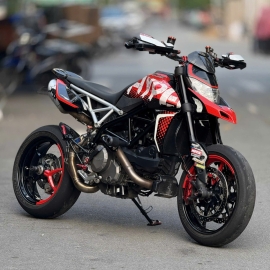 Hyper Motard 950  RVE 2021